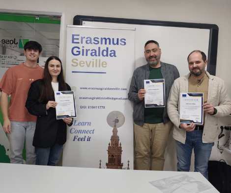 International participants during course activities